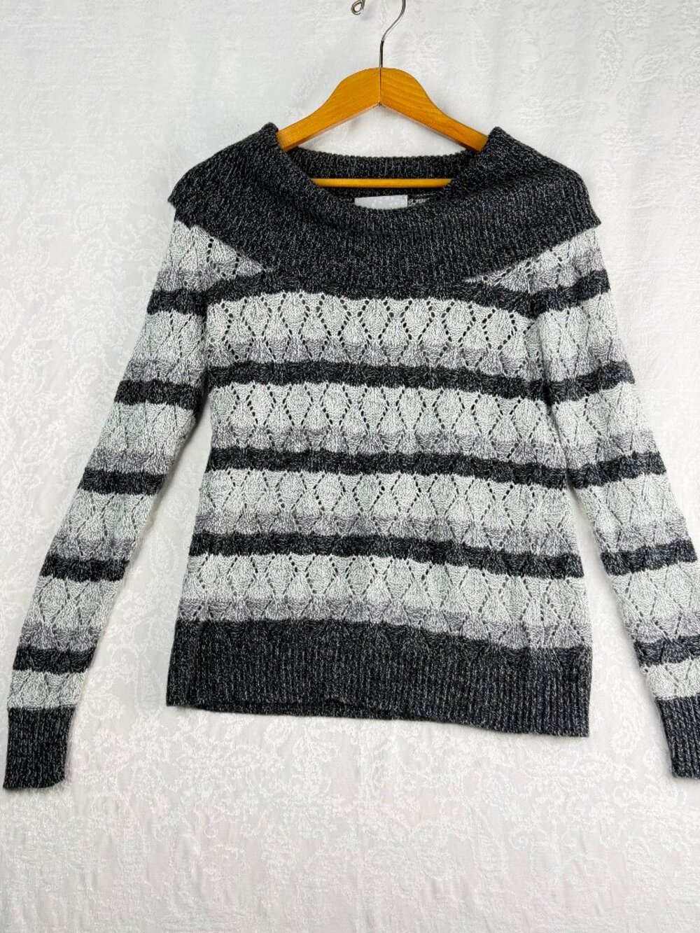 Carolyn Taylor Women’s Large Gray Black Striped Knit Sweater Cowl Neck Grunge